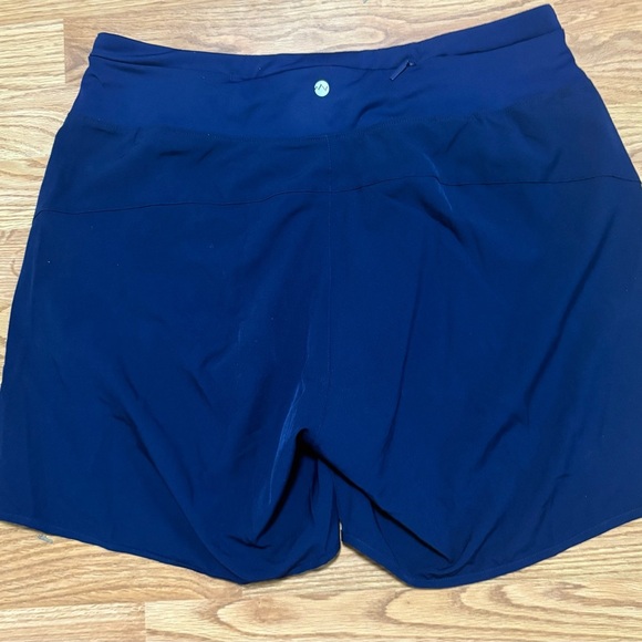 Willit size Large Women's Navy Blue Shorts - Picture 5 of 5